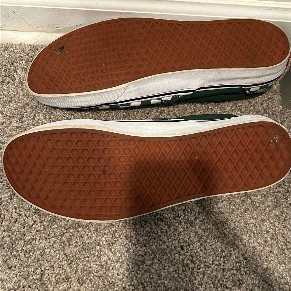 Men’s Sz 13 Vans Classic Slip-On Checkerboard Shoe in green - Picture 7 of 8